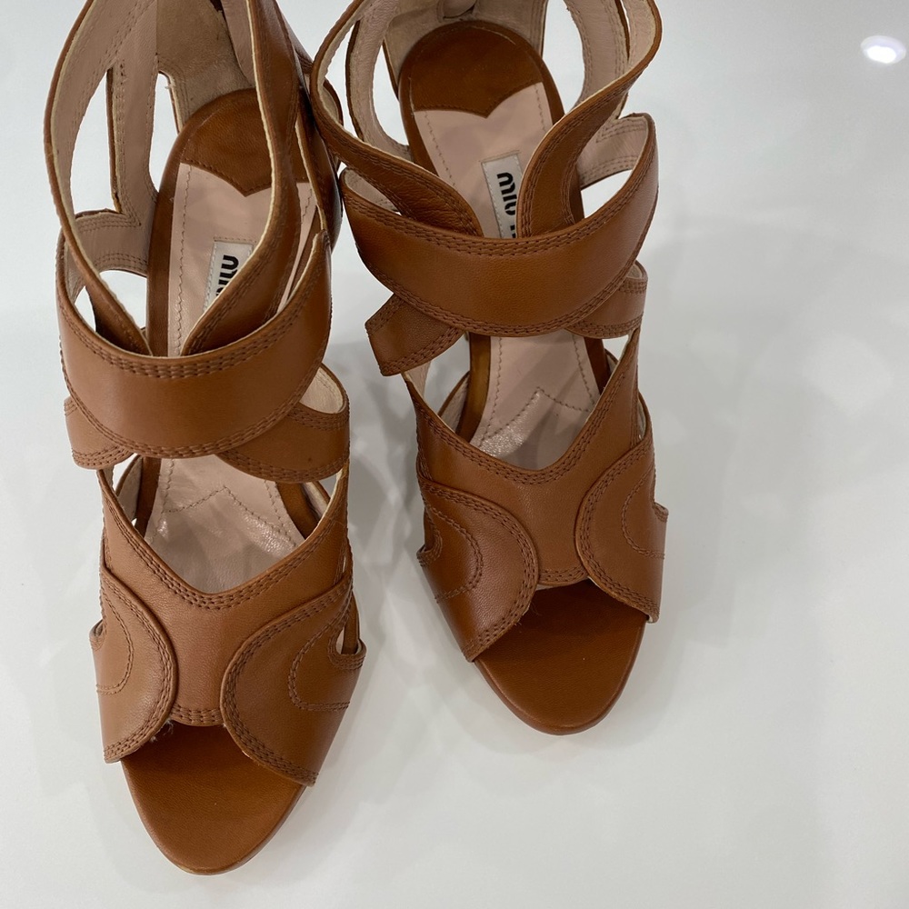 MIU MIU SIZE:-37